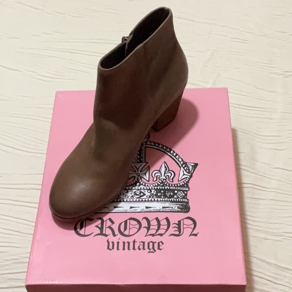 Crown Vintage Brown Chunky Heel Ankle Booties